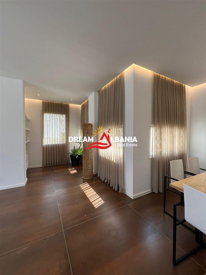 Jepet me qera villa 3 kateshe pranë Teg (ID 4251327)