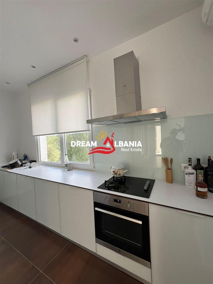 Jepet me qera villa 3 kateshe pranë Teg (ID 4251327)