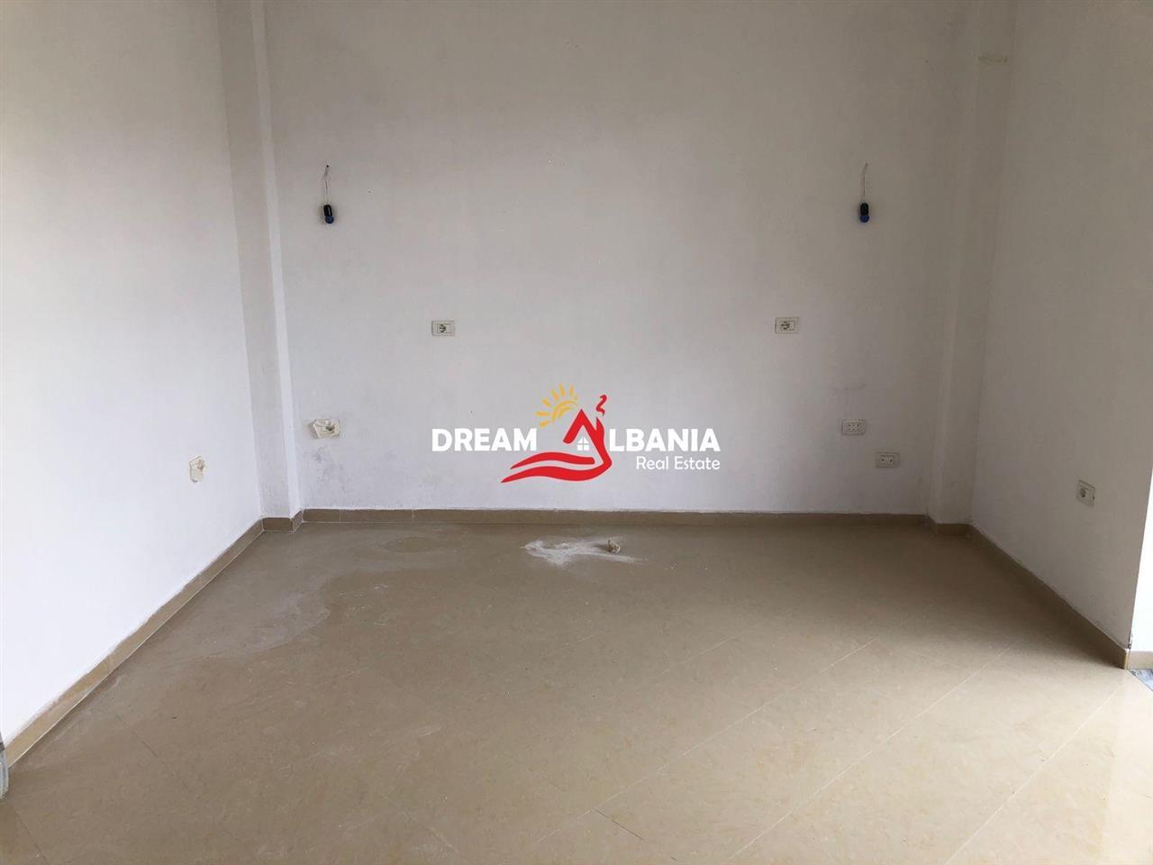 OKAZION!!! Villa di 4 piani vicino alle Ville Tedesche (4151139)