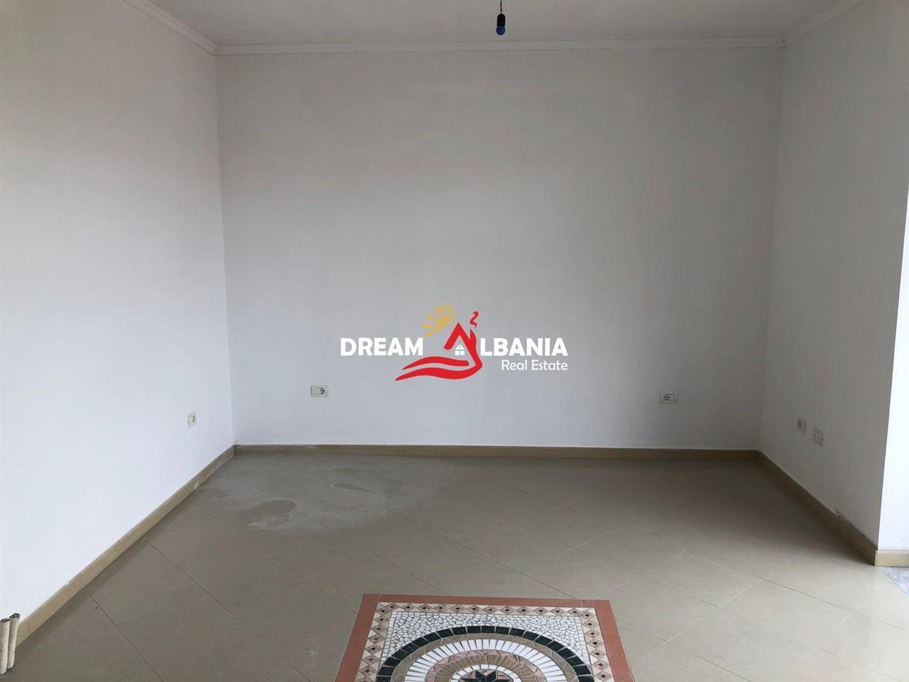 OKAZION!!! Villa di 4 piani vicino alle Ville Tedesche (4151139)