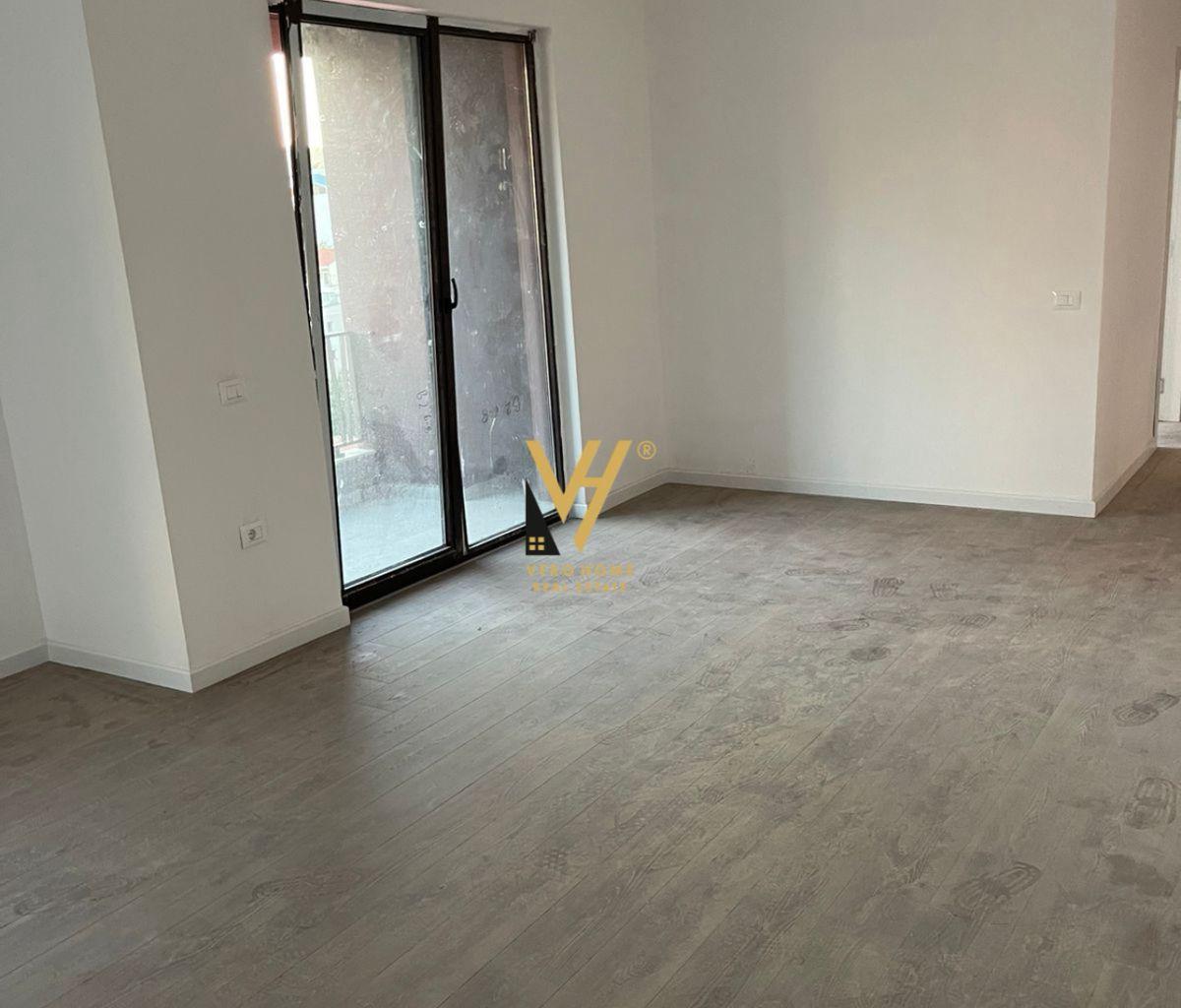 JEPET ZYRE 90 M2 ME QIRA TE MYSLYM SHYRI 800 EURO