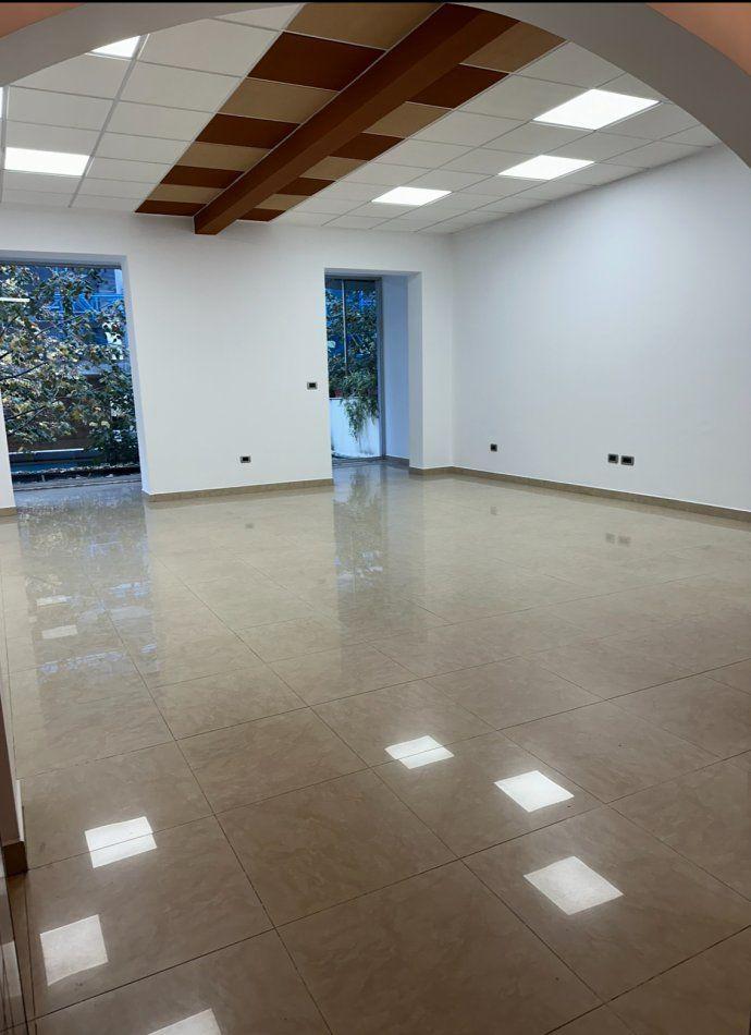 Commercial Space for Rent 100 m2 Block 1,000 Euro