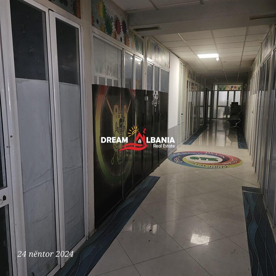 Ambiente per ufficio in Kombinat (ID 42611200)