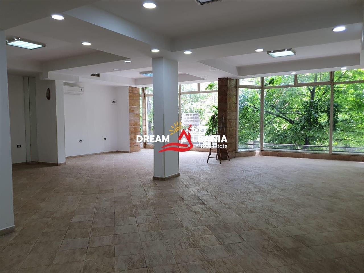 Duplex Business Premises for Rent on Hoxha Tasim Road near the Market