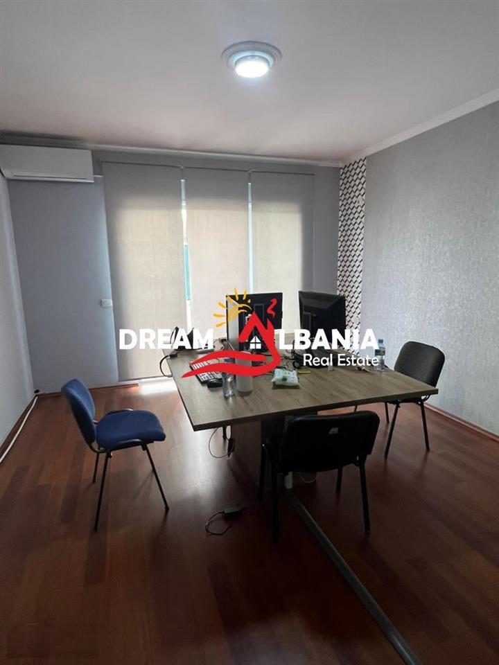 Ufficio in affitto nella Zona 5 Maji (ID 42611211)