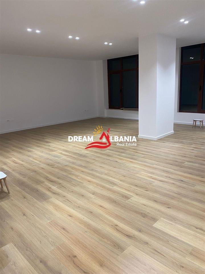 Commercial Space for Rent in Astir (ID 42611220)