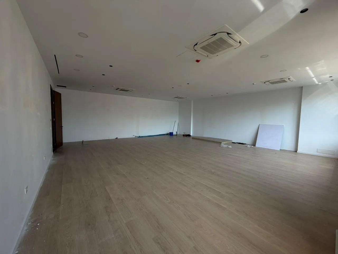 🏢 Zyrë me Qira te Kompleksi Delijorgji – Tiranë