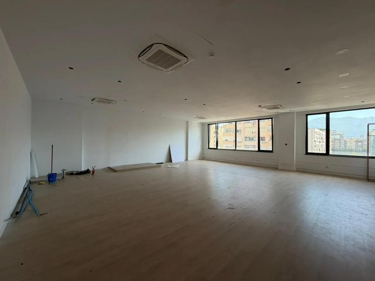 🏢 Zyrë me Qira te Kompleksi Delijorgji – Tiranë