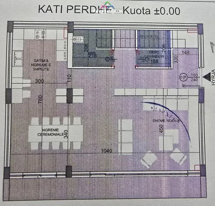 Tirane, 3+1 Villa, 225 m², €650,000 (sauk)
