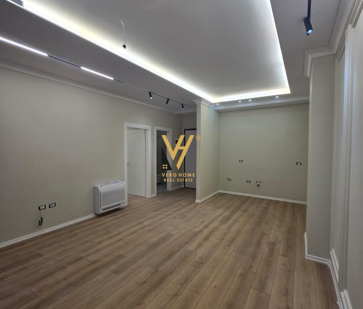 OFFICE FOR RENT 67 M2 IN PARISIT MUNICIPALITY FOR 600 EURO
