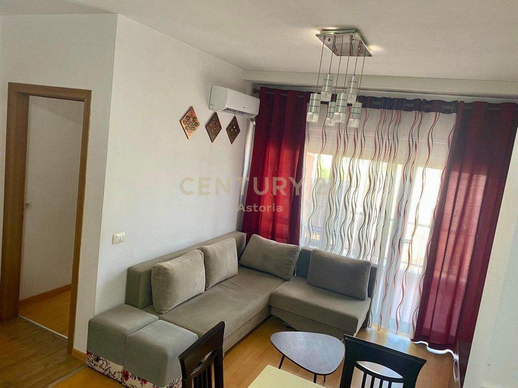 Jepet con Affitto Appartamento 1+1 a Xhamllik