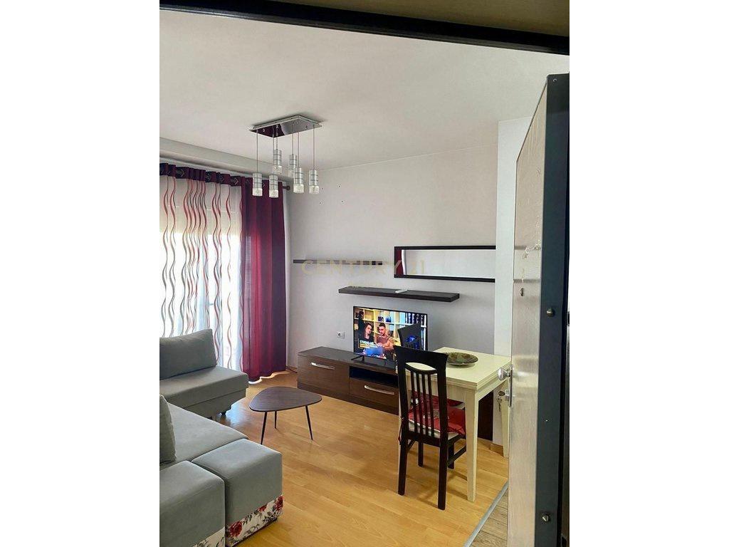Jepet con Affitto Appartamento 1+1 a Xhamllik