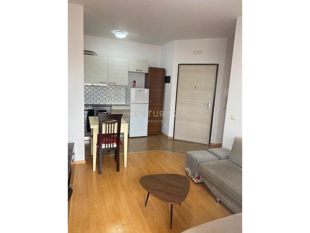 Jepet con Affitto Appartamento 1+1 a Xhamllik