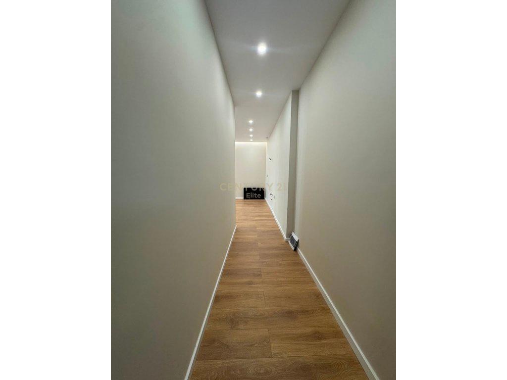 1+1 Apartment For Sale in Paris Municipality
