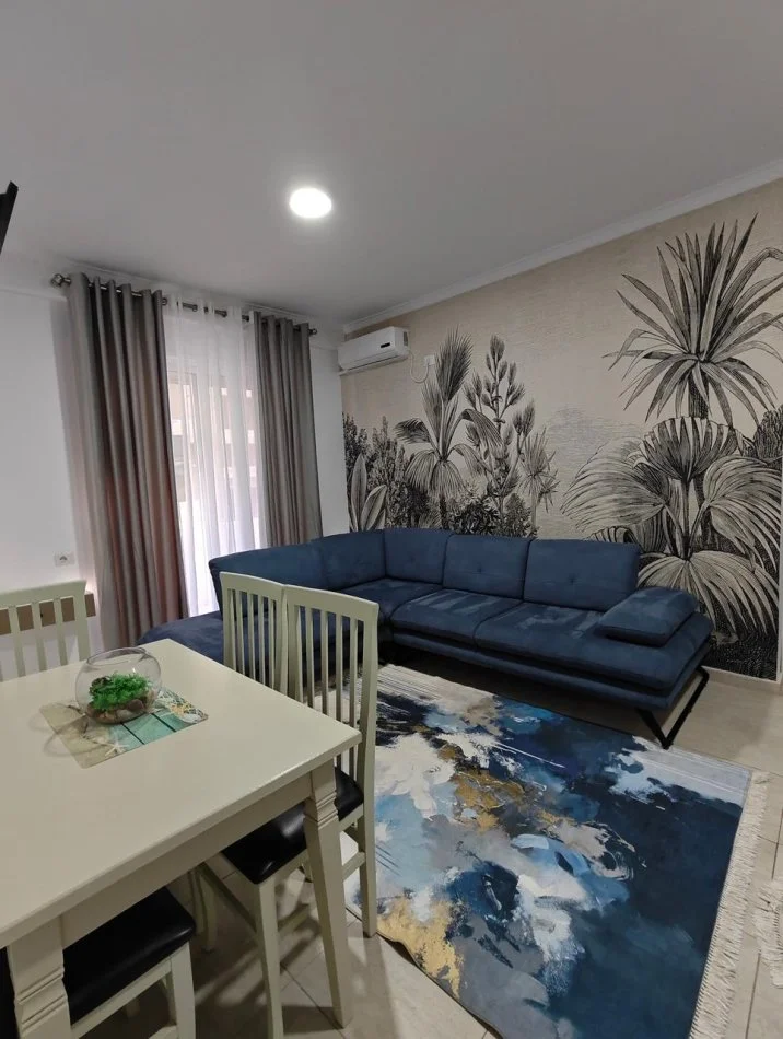 Durres, vendesi appartamento 1+1 con balcone al primo piano, 52 m², 108.000 € (GJIRI LALEZIT)
