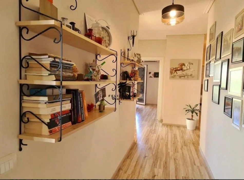 Vlorë, appartamento in vendita 3+1+Balcone Piano 4, 148 m² 310.000 € (VLORE)