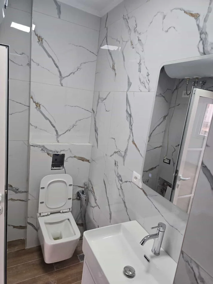 Tirana, appartamento 1+1 al quarto piano, 40 m², 122.000 € (Via Dervish Hekali)