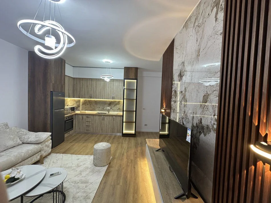 Tirane, appartamento in vendita 2+1+Balcone Piano 9, 96 m² 157.000 € (ASTIR)