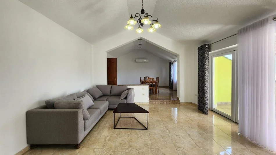 Tirane, vendesi appartamento 3+1 Piano 7, 356 m² 715.000 € (LIQUIDO TOTALE)
