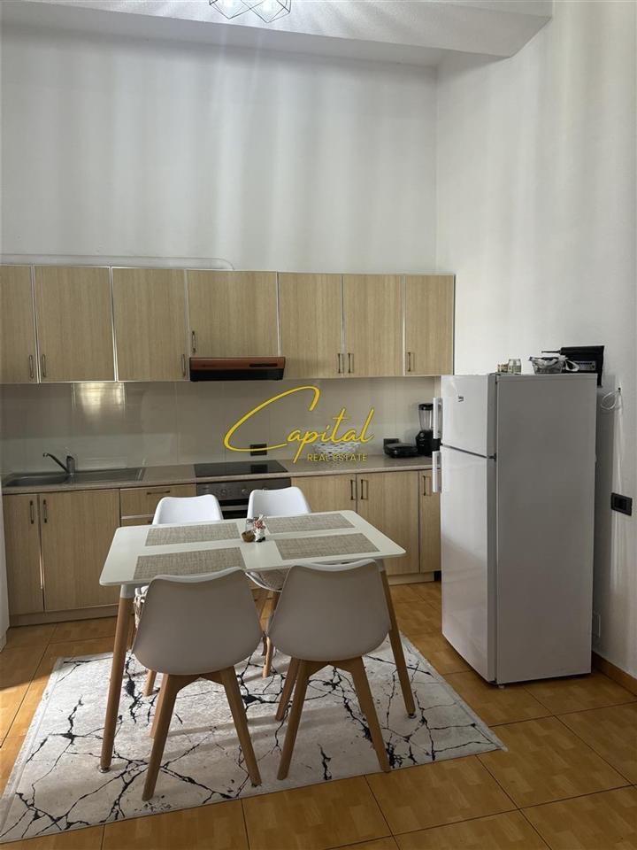 APPARTAMENTO CON AFFITTO 1+1 VIA DIBRES 550 EURO