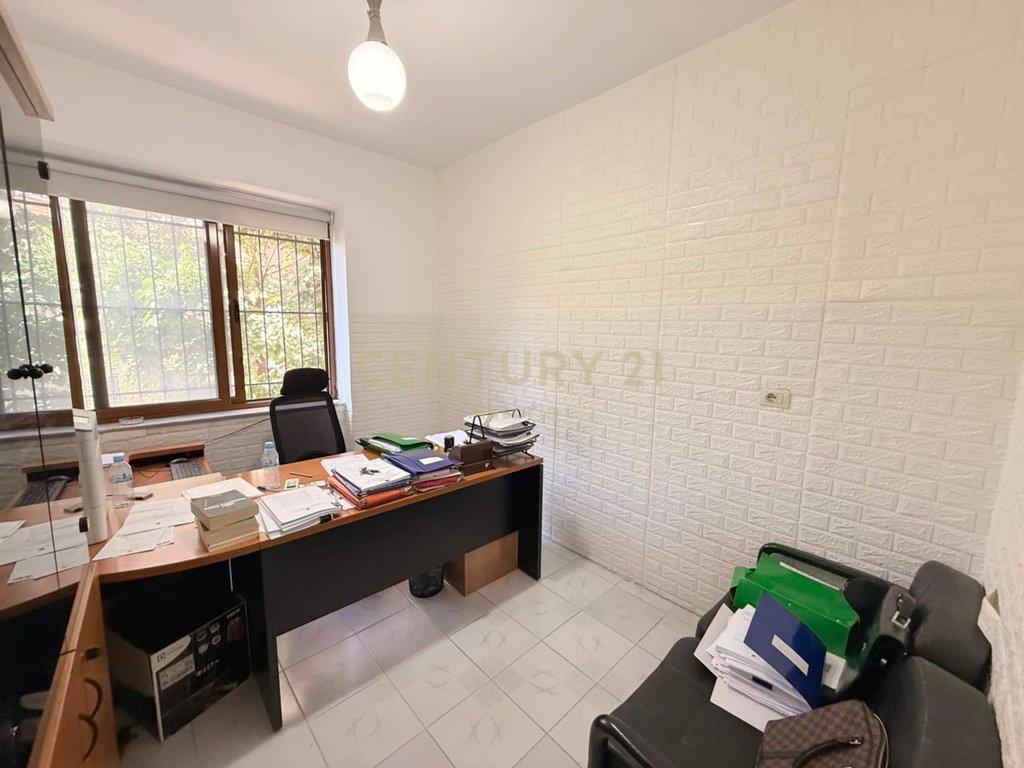 SHITET APARTAMENT 1+1 TE STADIUMI DINAMO, TIRANE
