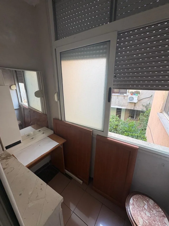 Tirana, affitto di appartamento 2+1 Piano 2, 60 m² 400 € (Selvia)