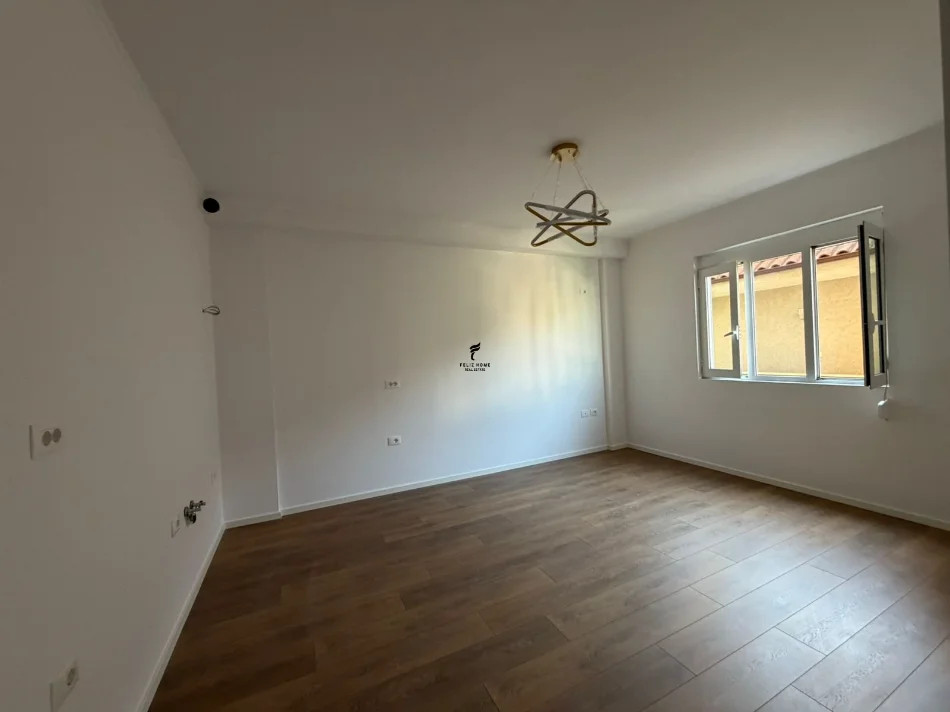 Tirane, vendesi appartamento 1+1 Piano 3, 47 m² 108.000 € (LAPRAKE)