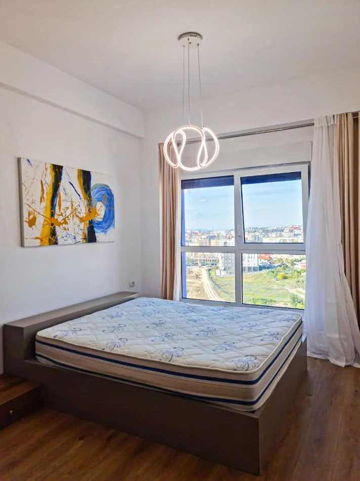 Tirana, affitto appartamento 1+1+Balcone Piano 7, 61 m² 400 € (Ali Demi/Rezidenca Kaimi)