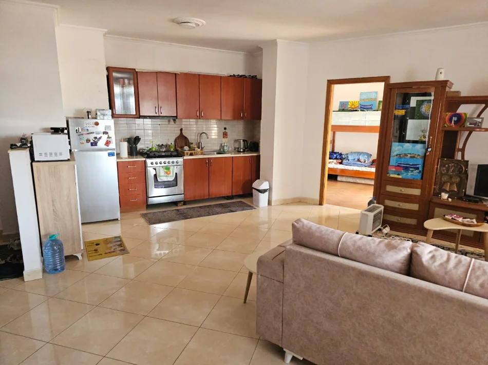 Tirane, For Rent 2+1 Apartment with Balcony, 9th Floor, 111 m², 650 € (Rruga e Barrikadave)