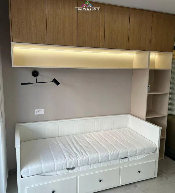 Tirane, affitto appartamento 2+1 Piano 3, 85 m² 830 € (Via Dritan Hoxha)