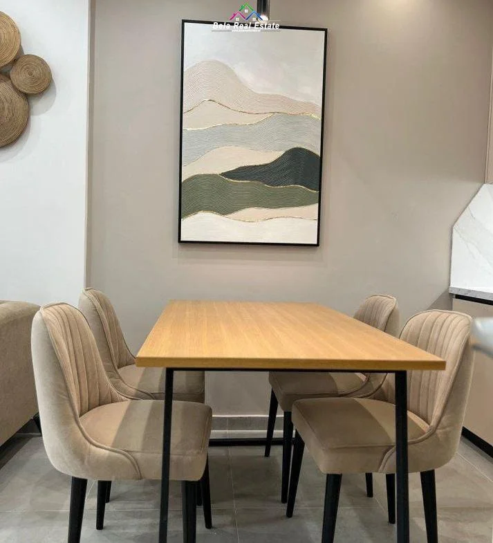 Tirane, affitto appartamento 2+1 Piano 3, 85 m² 830 € (Via Dritan Hoxha)