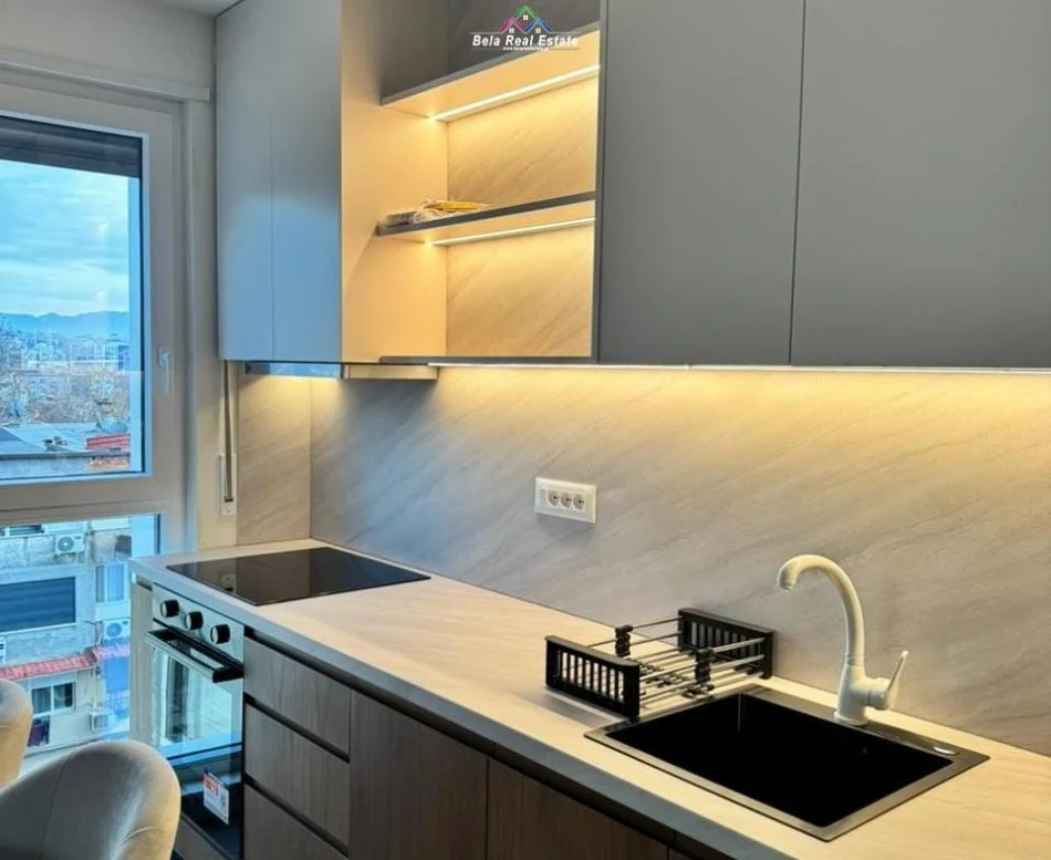Tirane, affitto appartamento 1+1 Piano 4, 50 m² 700 € (Via Xhanfize Keka)