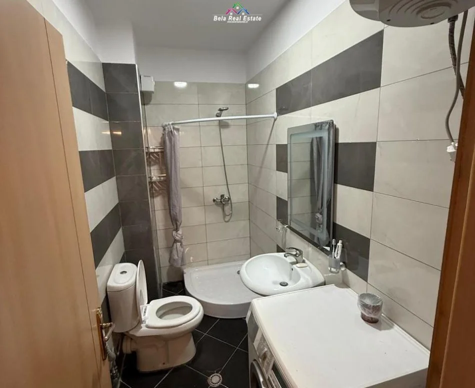 Tirana, Affitto appartamento 2+1 Piano 4, 79 m² 520 € (Via Endri Keko)