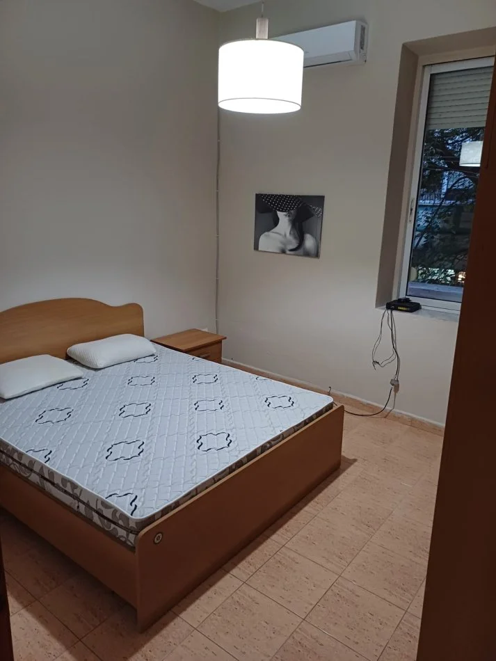 Tirane, affitto mensile appartamento 1+1 Piano 2, 84 m² 650 € (Piazza Willson)