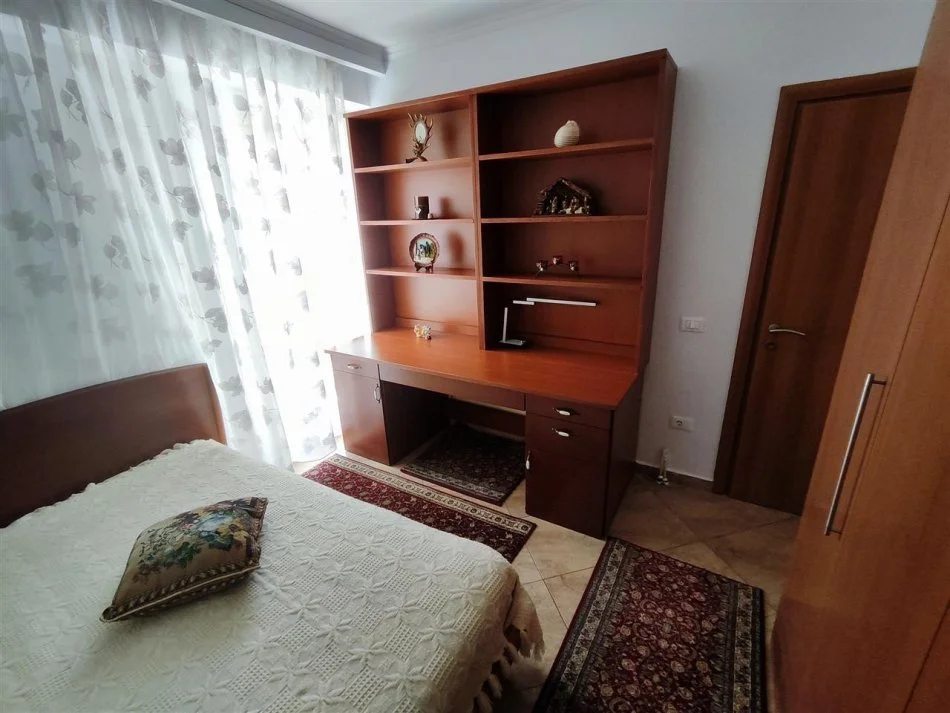Tirana, Apartment for Rent 2+1, 3rd Floor, 90 m², €750 (Deliorgji Complex)