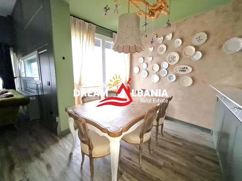 Villa a 2 piani in affitto presso Residenza Long Hill, (ID 4251295)