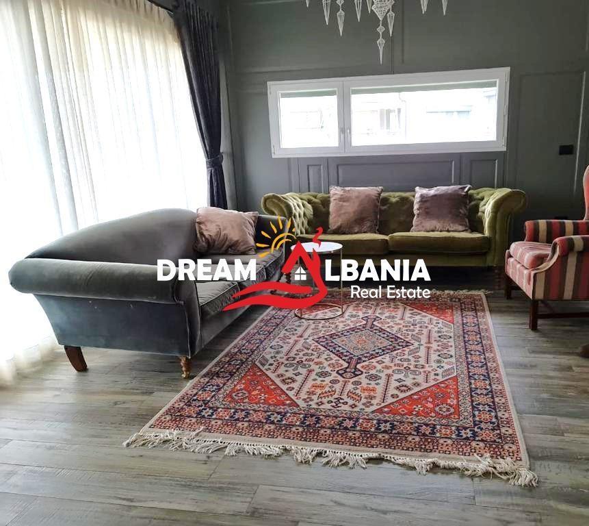 Villa a 2 piani in affitto presso Residenza Long Hill, (ID 4251295)