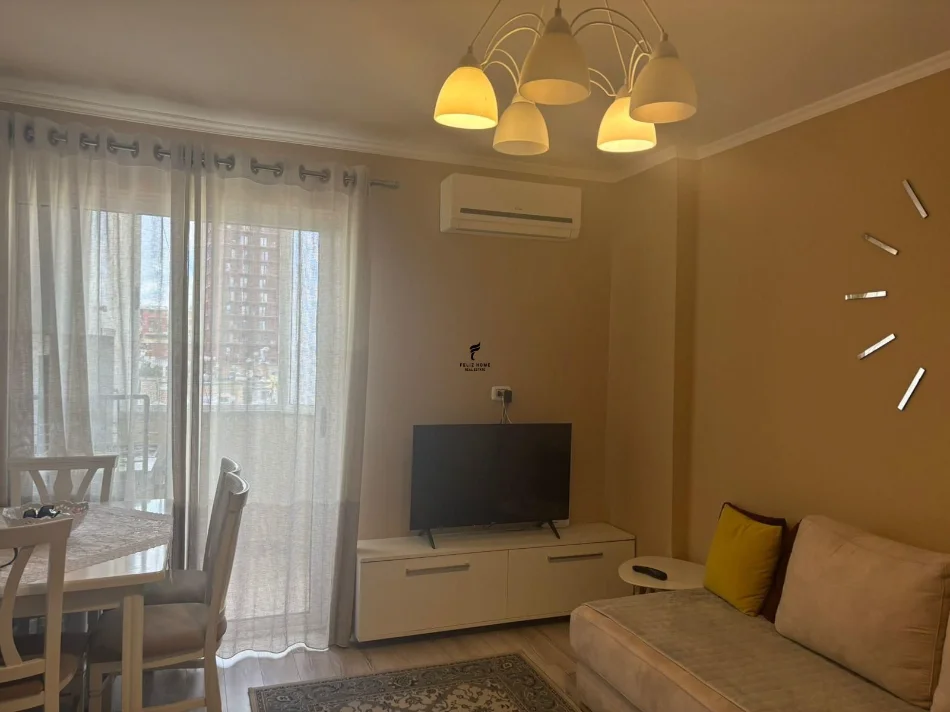 Tirana, appartamento in affitto, 1+1, Piano 7, 55 m², 600 € (ASTIR)