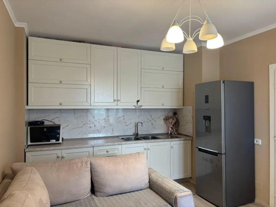 Tirana, appartamento in affitto, 1+1, Piano 7, 55 m², 600 € (ASTIR)