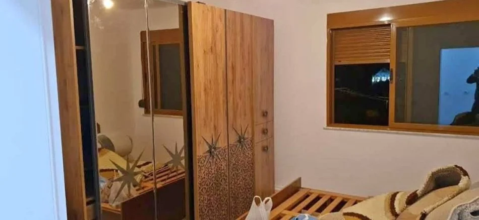 Tirane, affitto di appartamento 2+1+Balcone Piano 4, 75 m² 550 € (BRRYL)