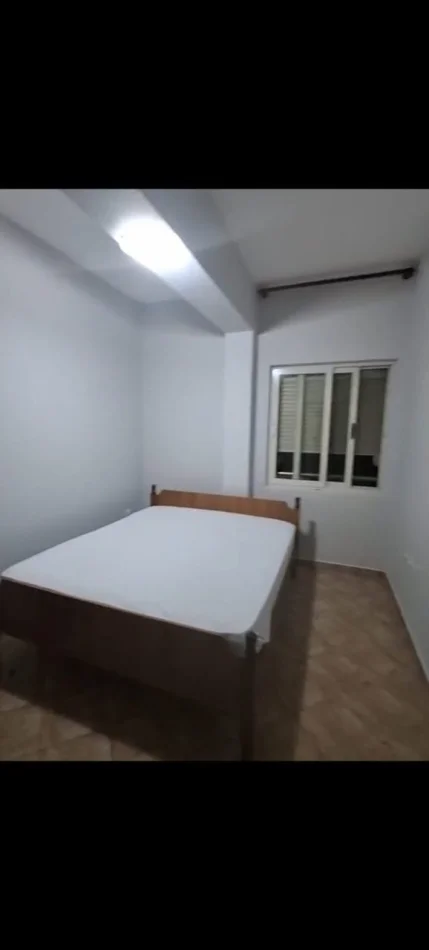 Tirane, affitto appartamento 1+1 Piano 1, 65 m² 400 € (Misto Mame)