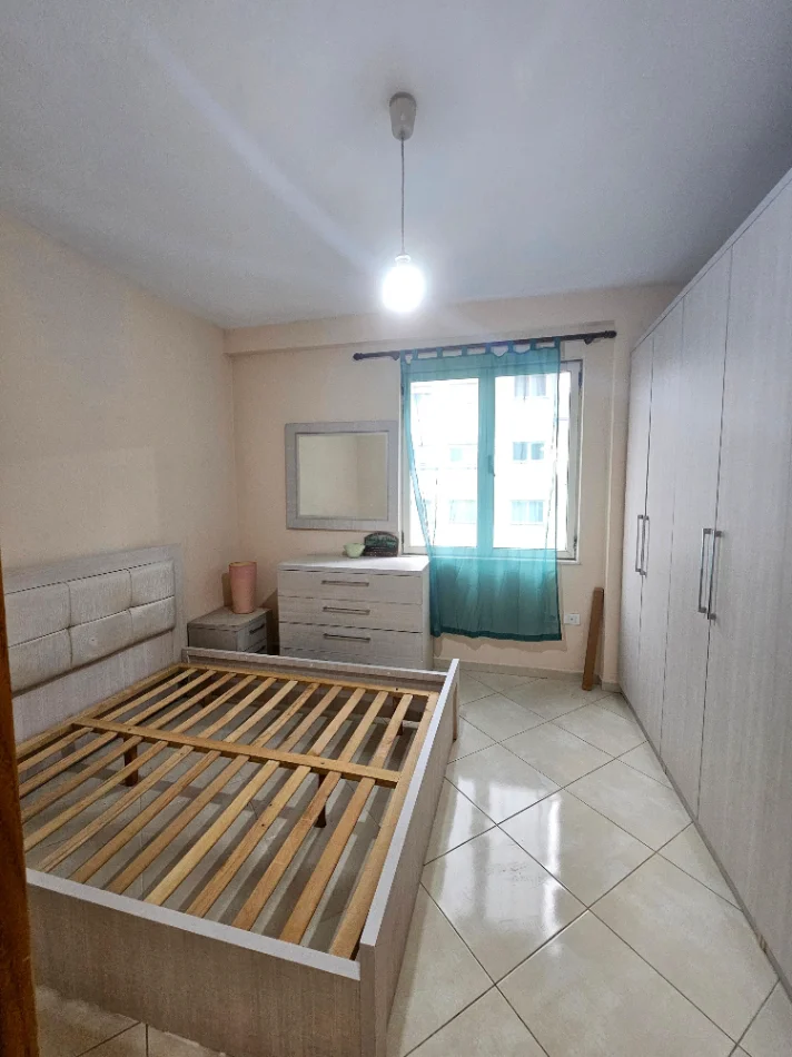 Tirana, 2+1 Apartment for Rent, 5th Floor, 92 m², €520 (Joklin Persi Street)