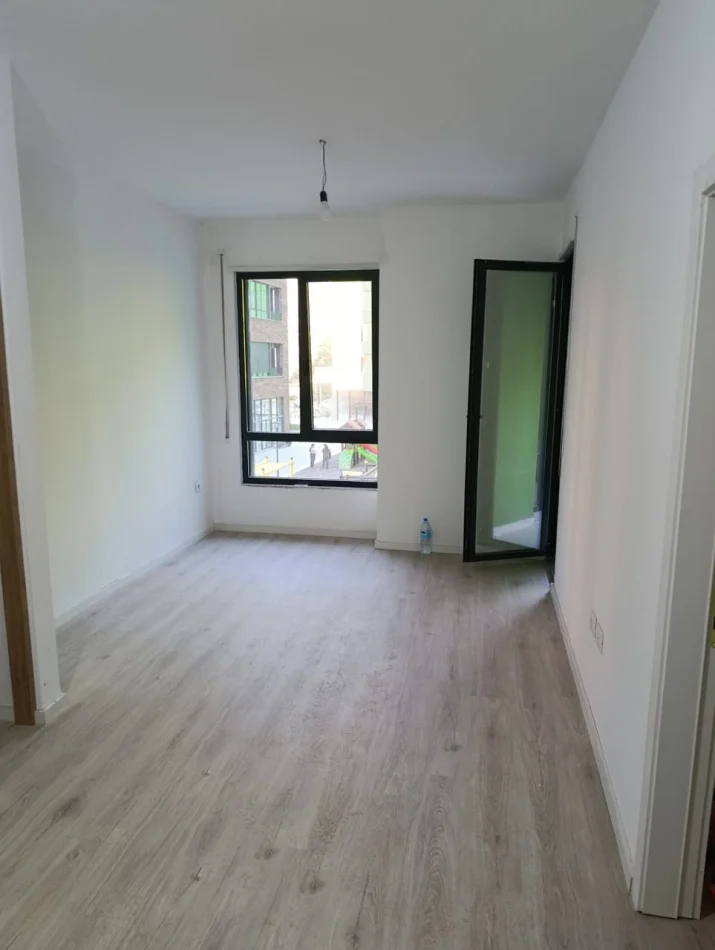 Tirane, affitto di appartamento 1+1 Piano 1, 63 m² 400 € (5 Maggio)