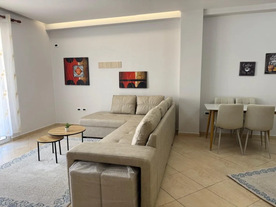 Tirane, Rental Apartment 1+1 with Balcony, 7th Floor, 74 m², €430 (YBERRISH)