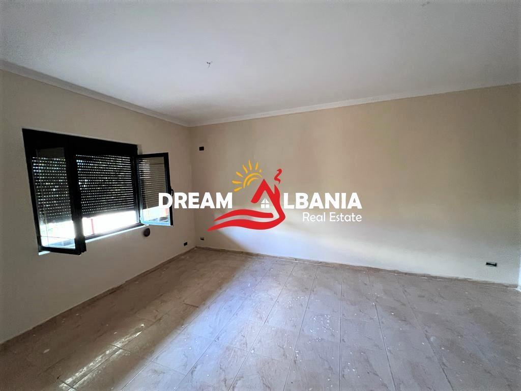3-Story Villa for Sale in Yzberisht (ID 4141034)