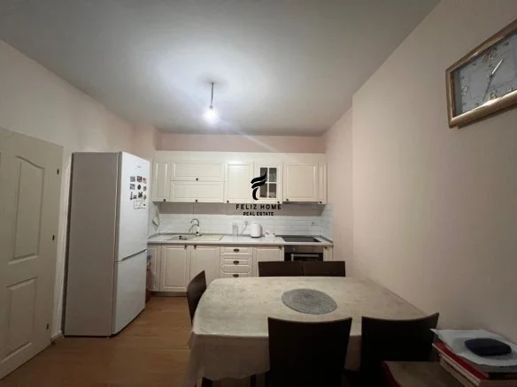 Tirana, affitto appartamento 1+1 al quinto piano, 70 m², 400 € (ASTIR)