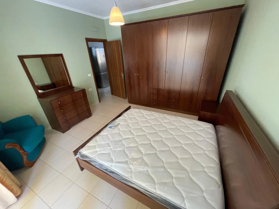 Tirane, 2+1 Apartment for Rent, Second Floor, 116 m², €700 (Zoo Garden)