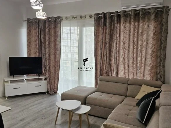 Tirane, affitto appartamento 2+1 Piano 3, 78 m² 700 € (5 MAGGIO)