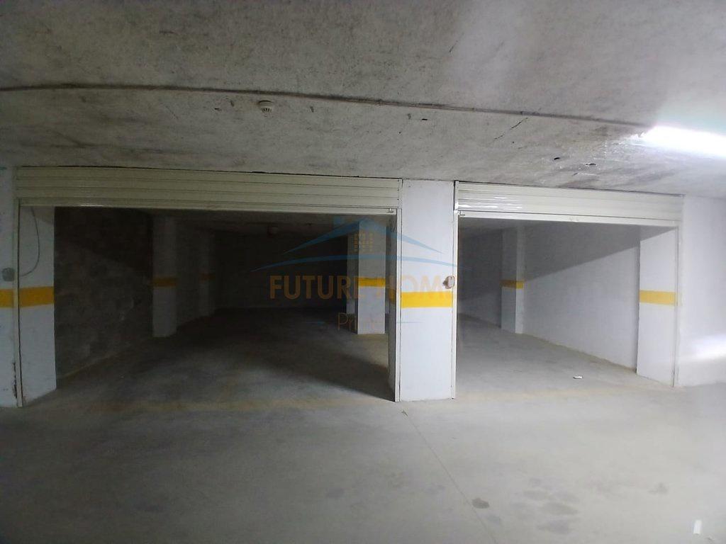 0683487469 Garage for Sale, Rruga e Kavajes, Tirana