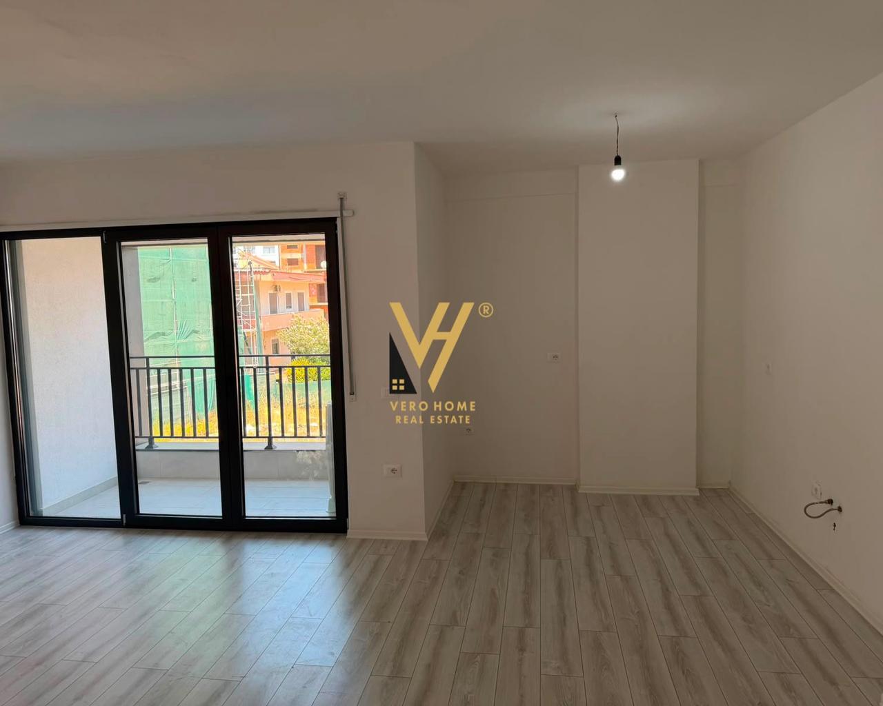 FOR RENT 105 m2 APARTMENT ON BULEVARDI I RI FOR 80,000 LEK